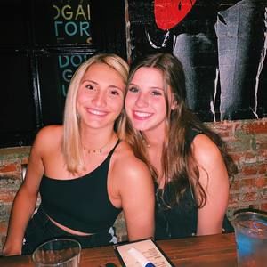 Meet your Posher, Camille